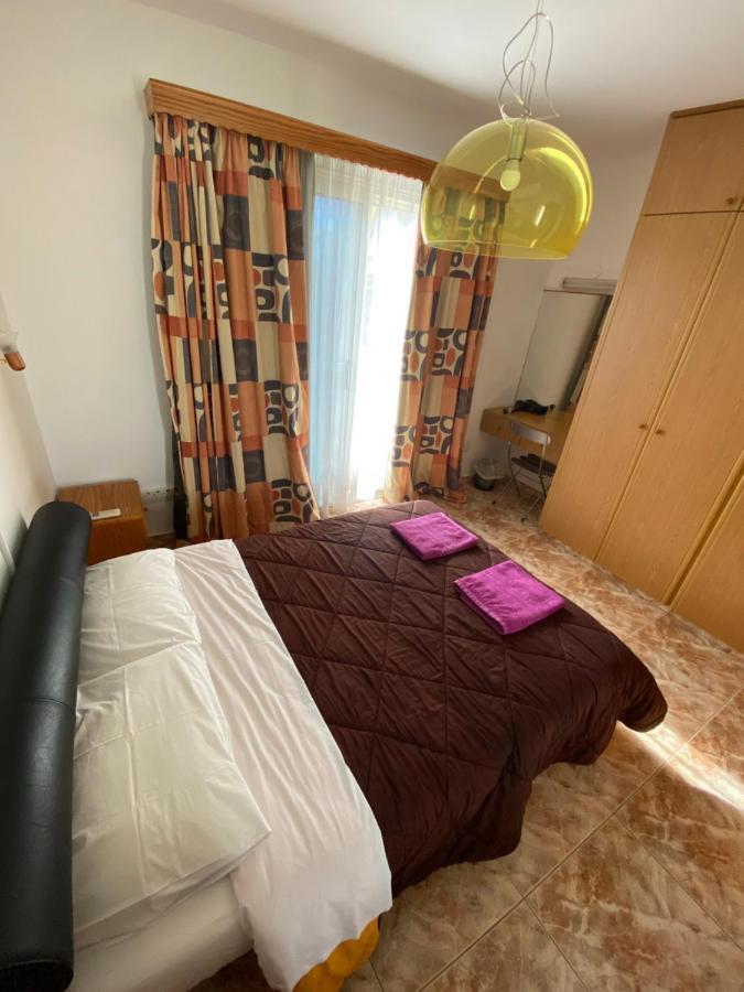 Moutallos Rooms Inn Homes Paphos Esterno foto